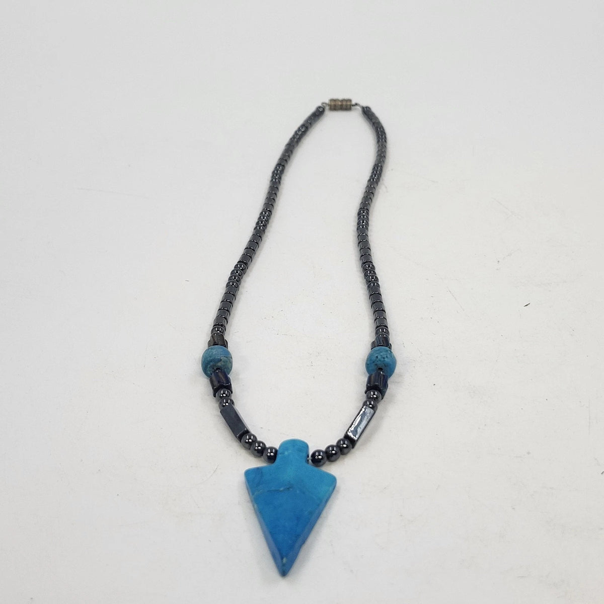 Black Beaded Necklace Blue Arrowhead Pendant 11.5" Southwestern Style Jewelry