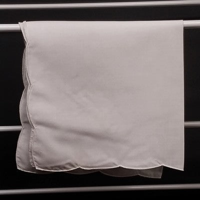 12 Dinner Napkins in Solid White Linen w Embroidered Floral & Scalloped Edge 15"