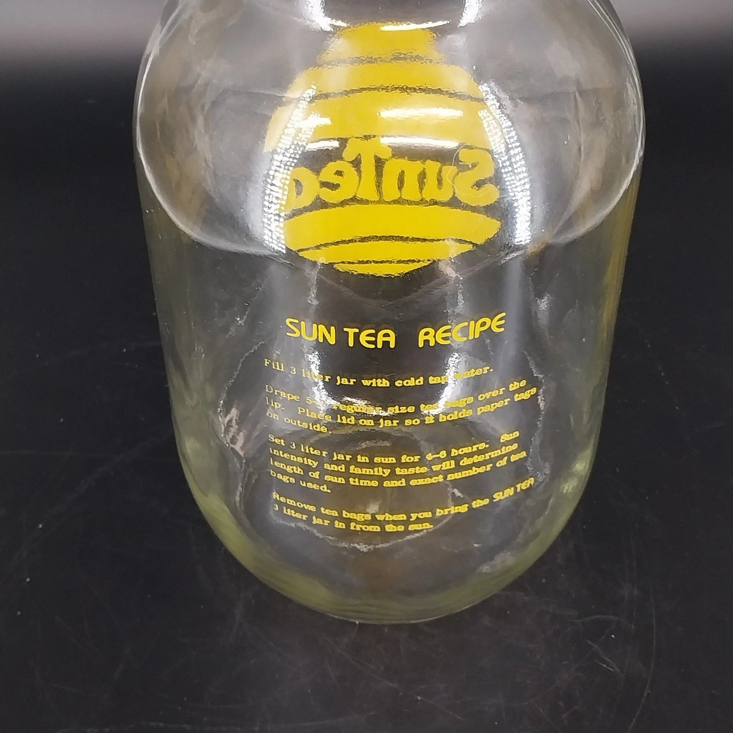 Sun Tea Glass Jar Pitcher 3 Liter Yellow Lid Pour Spout Carlton Glass USA Vtg