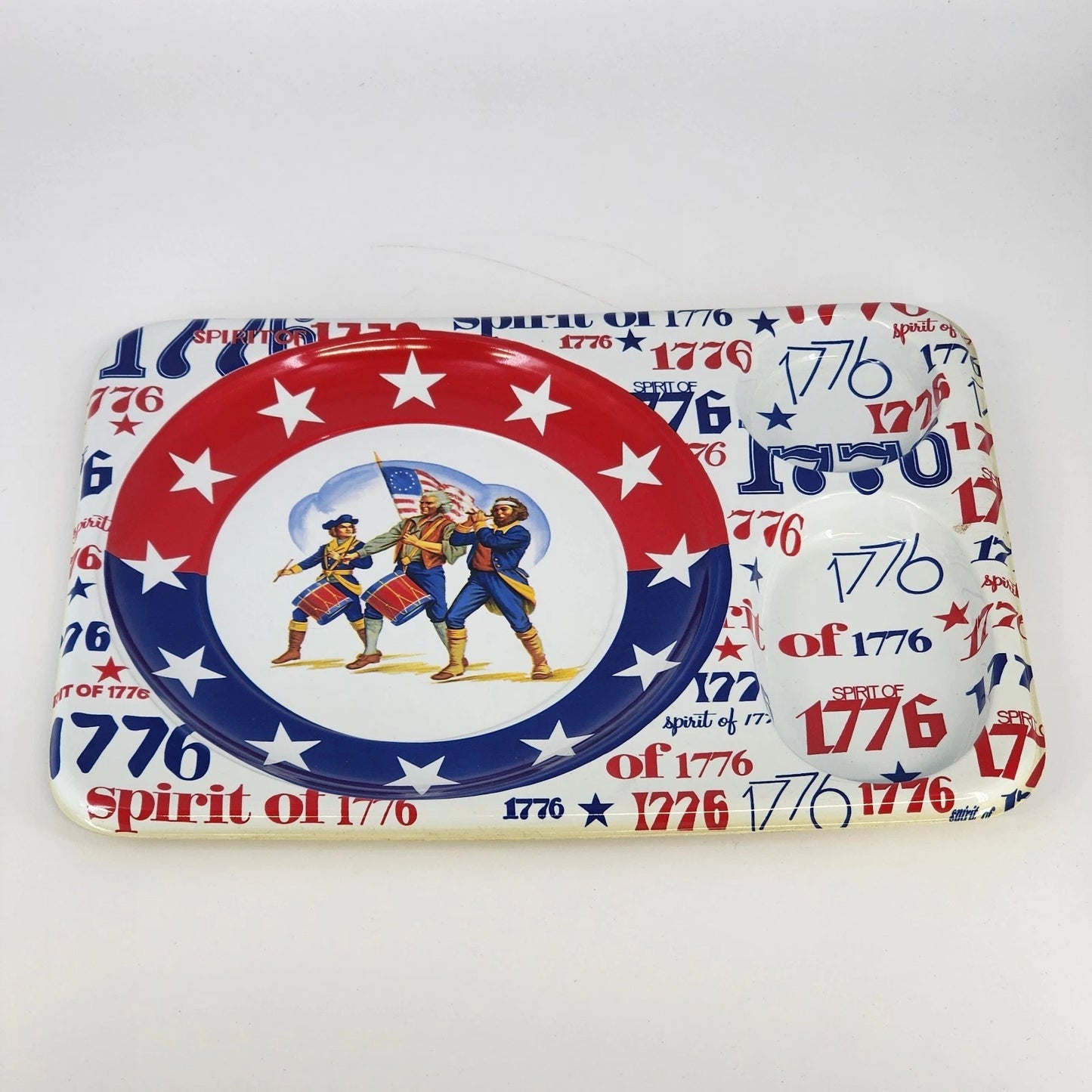 1976 Bicentennial molded plastic divided serving tray with 1776 design