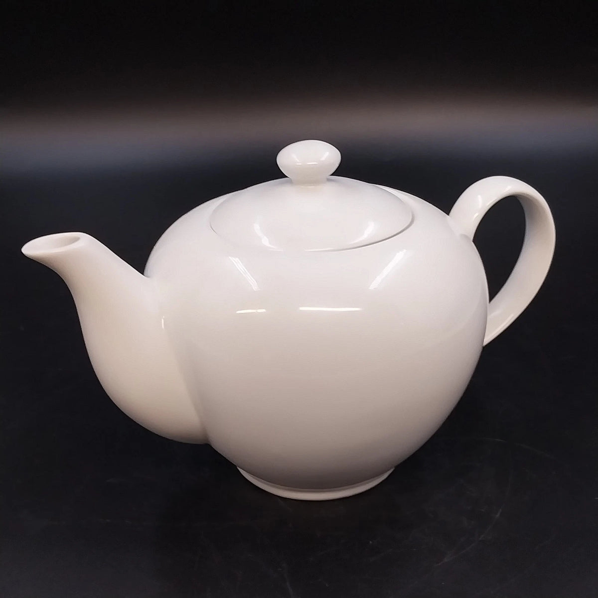 Crate & Barrel Monno Bangladesh White Ceramic Porcelain Teapot with Lid 5.5" Vtg