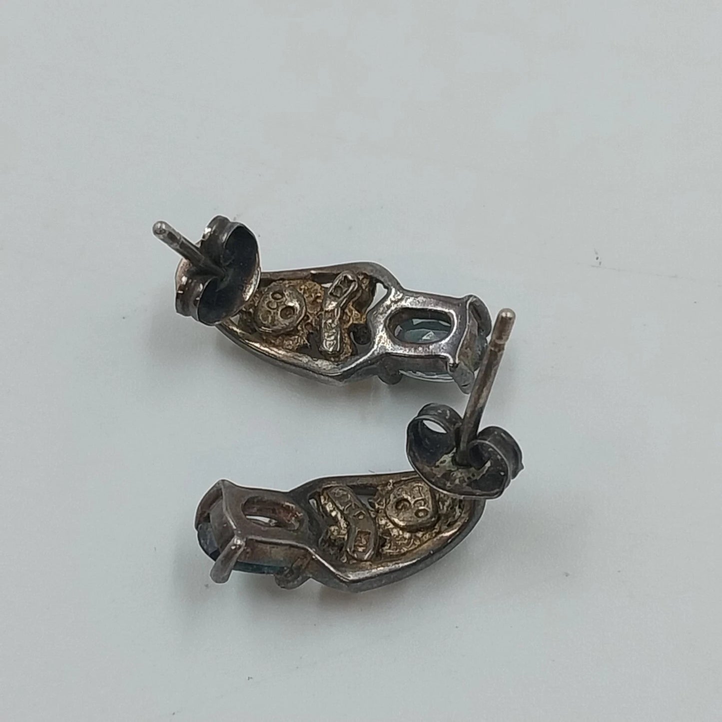 Black Hills Gold Mystic Topaz 12K Leaf Vine Sterling Silver Post Earrings