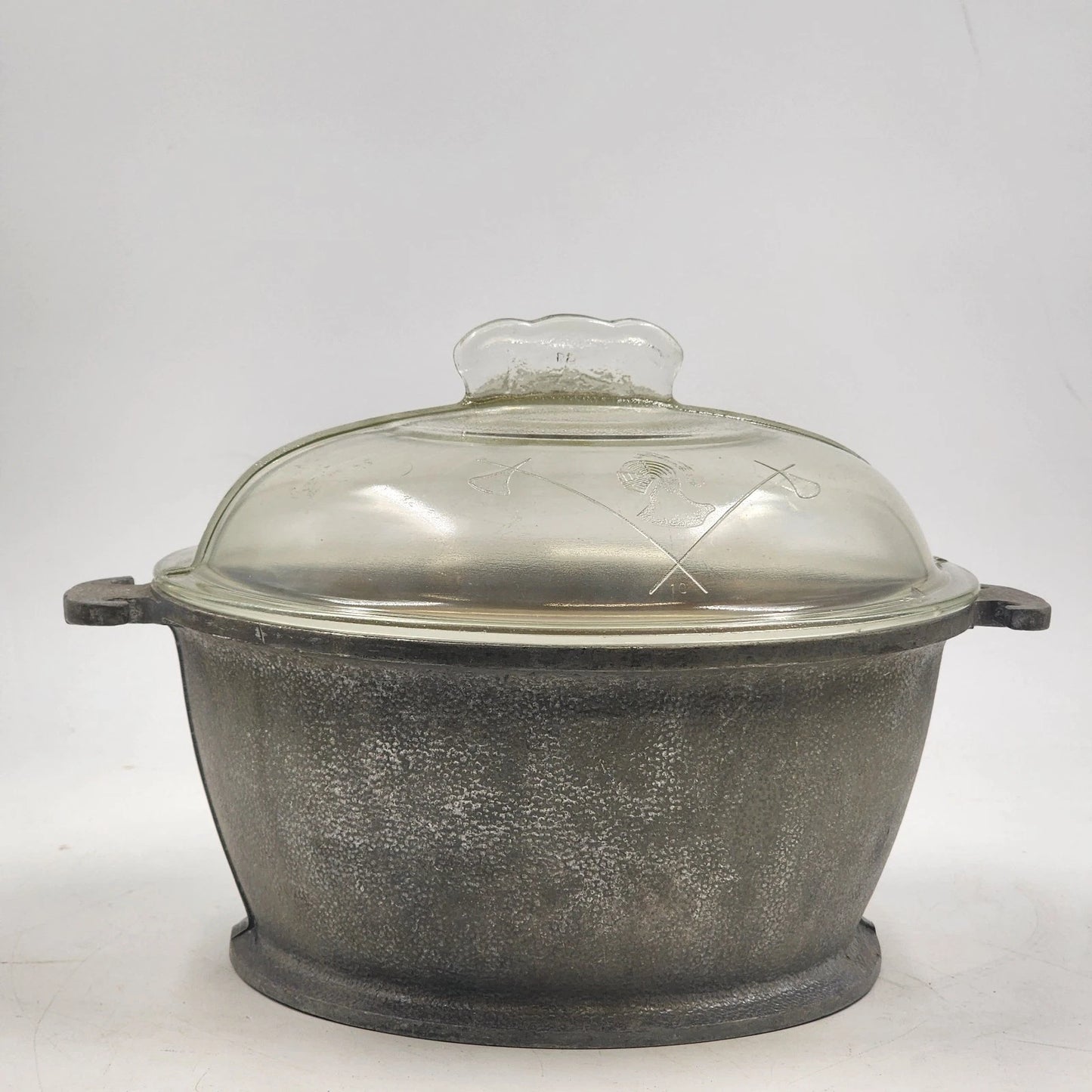 Guardian Service Cast Aluminum Casserole 9.5" Round Pot Glass Lid Handles 1940's