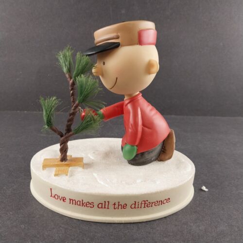 Hallmark Peanuts Gallery Figure LOVE MAKES ALL THE DIFFERENCE Charlie Brown 2011