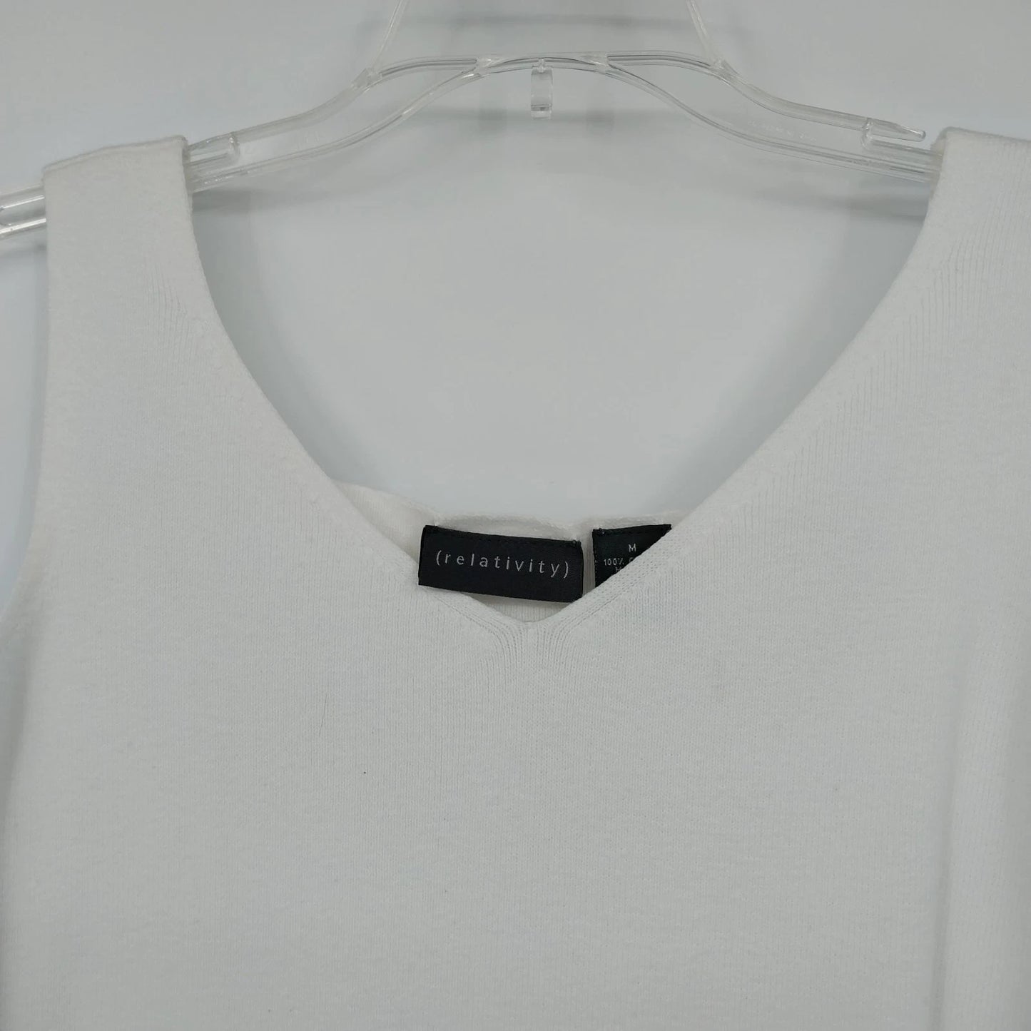 Relativity Women's Medium White Rib Knit Tank Top V Neck Sleeveless 100% Cotton