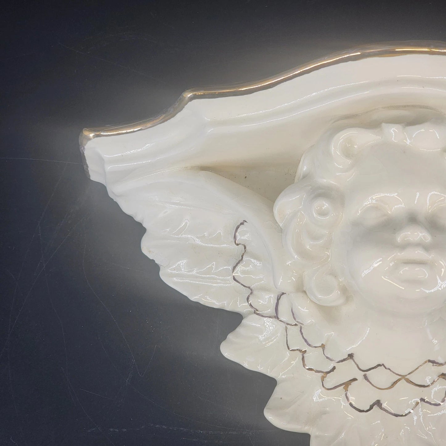 Cherub Ceramic Wall Shelves 2pc Set White Gold Trim Angel Display Decor