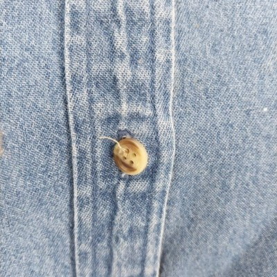 Cambridge Dry Goods Women’s Denim Shirt Size Large Long Sleeve Button Up Blue