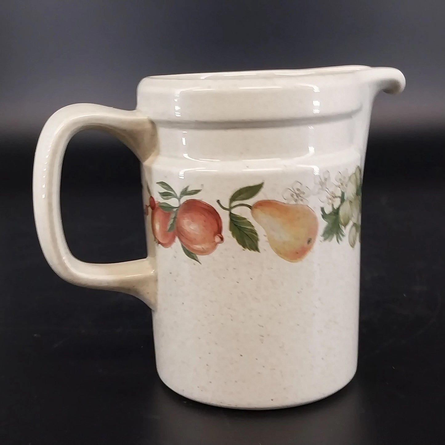 Vintage Wedgwood Quince Fruit Ring 8 Oz Creamer England