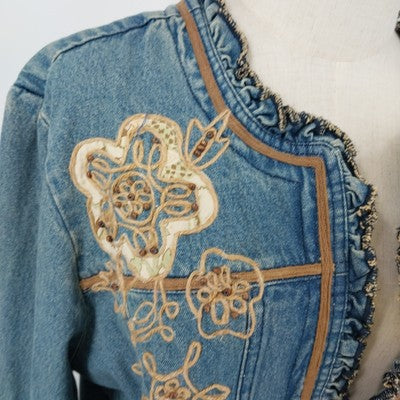 Country Door Denim Jacket 1X Women’s Blue Embroidered Long Sleeve Ruffled Hem