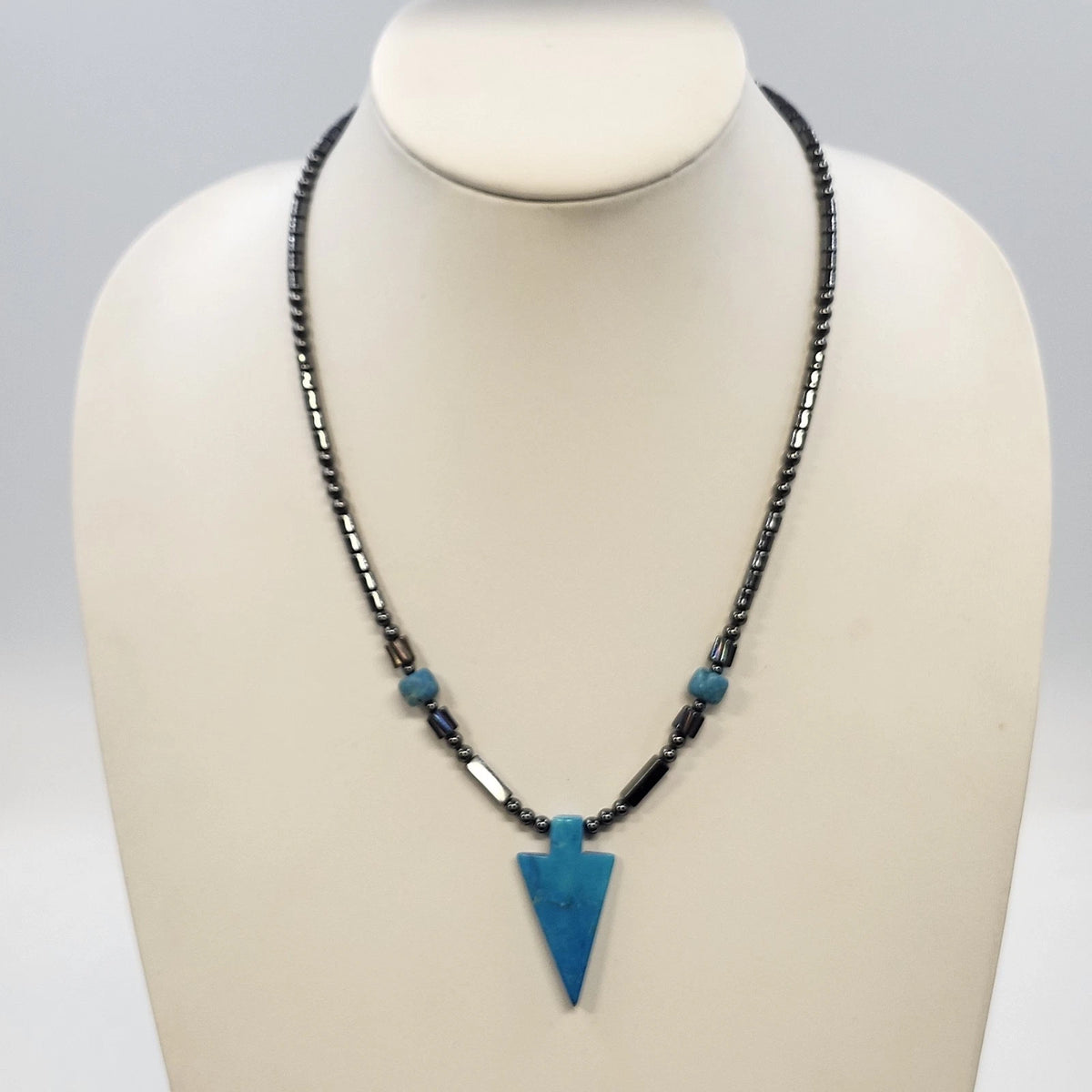 Black Beaded Necklace Blue Arrowhead Pendant 11.5" Southwestern Style Jewelry