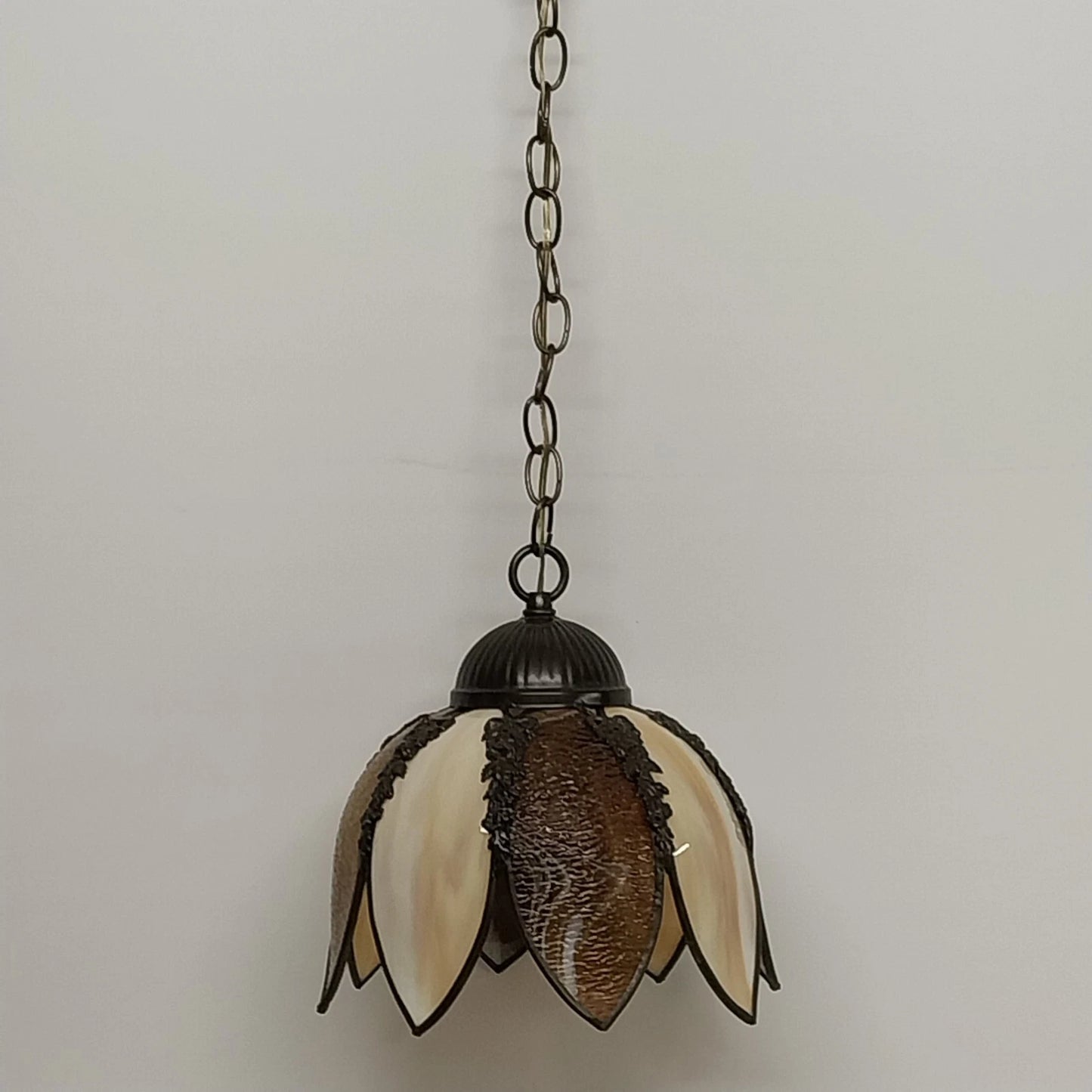 Tiffany Style Tulip Slag Glass Pendant Hanging Lamp 8 Panel Cream Amber 11" Vtg