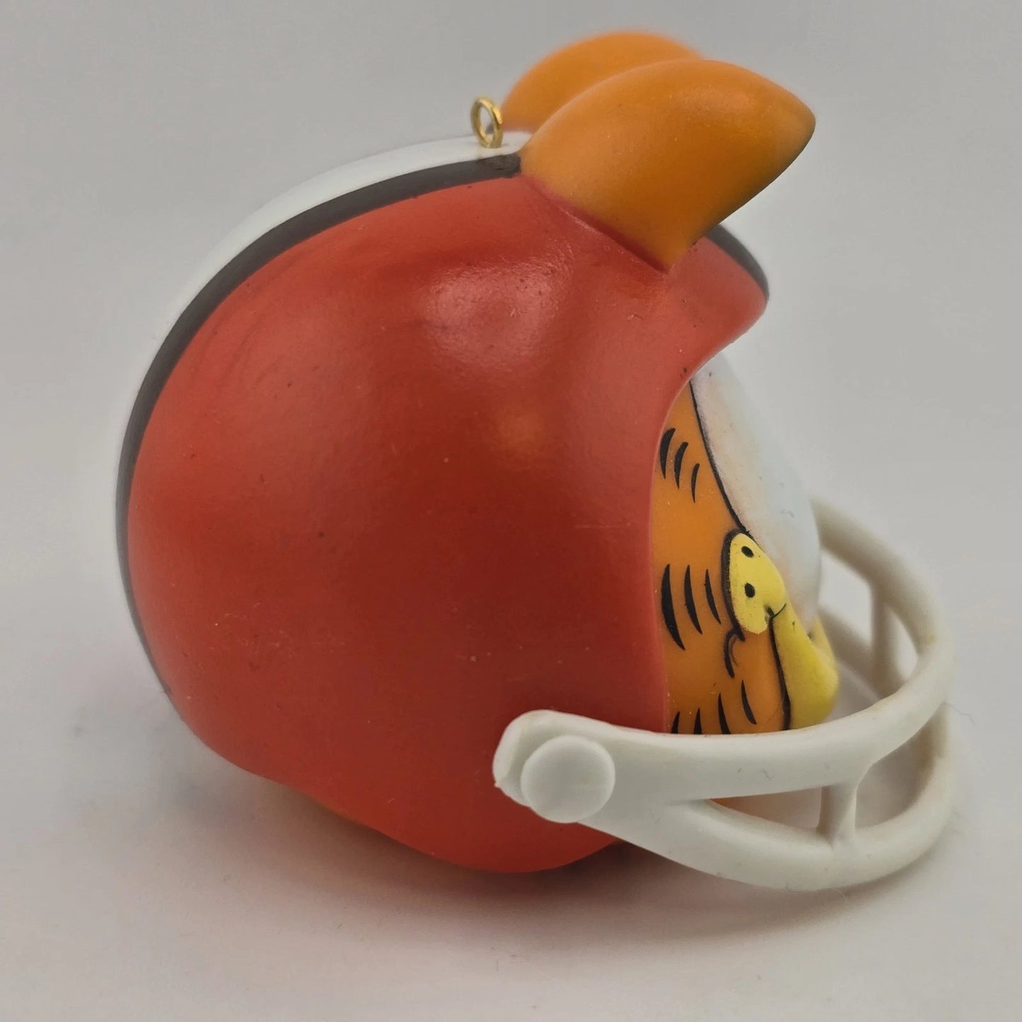 Garfield Cleveland Browns Hanging Ornament Christmas Cat Helmet NFL Vtg 3" Wide