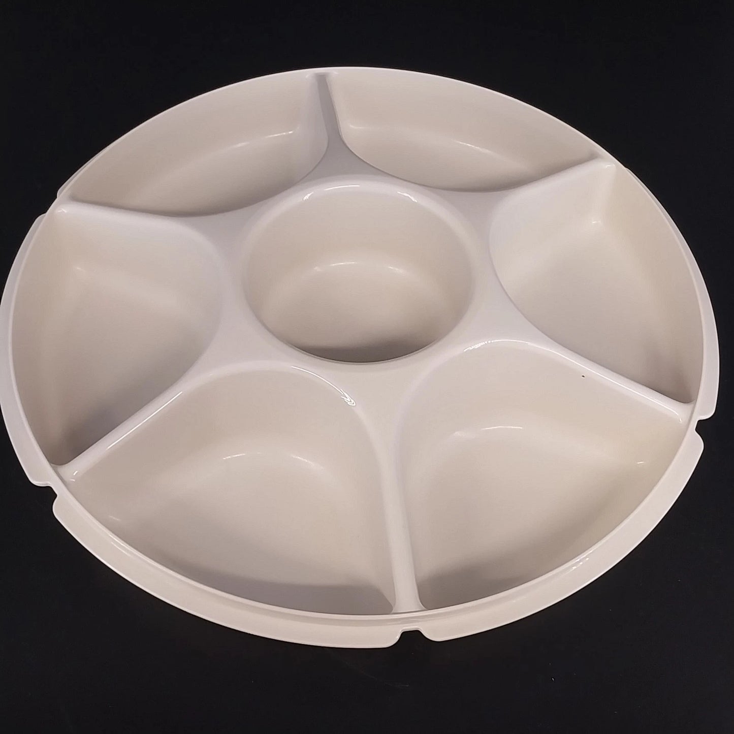 Tupperware Divided Relish Tray Snack Server Harvest Almond 1665-3 1666-3 Vintage