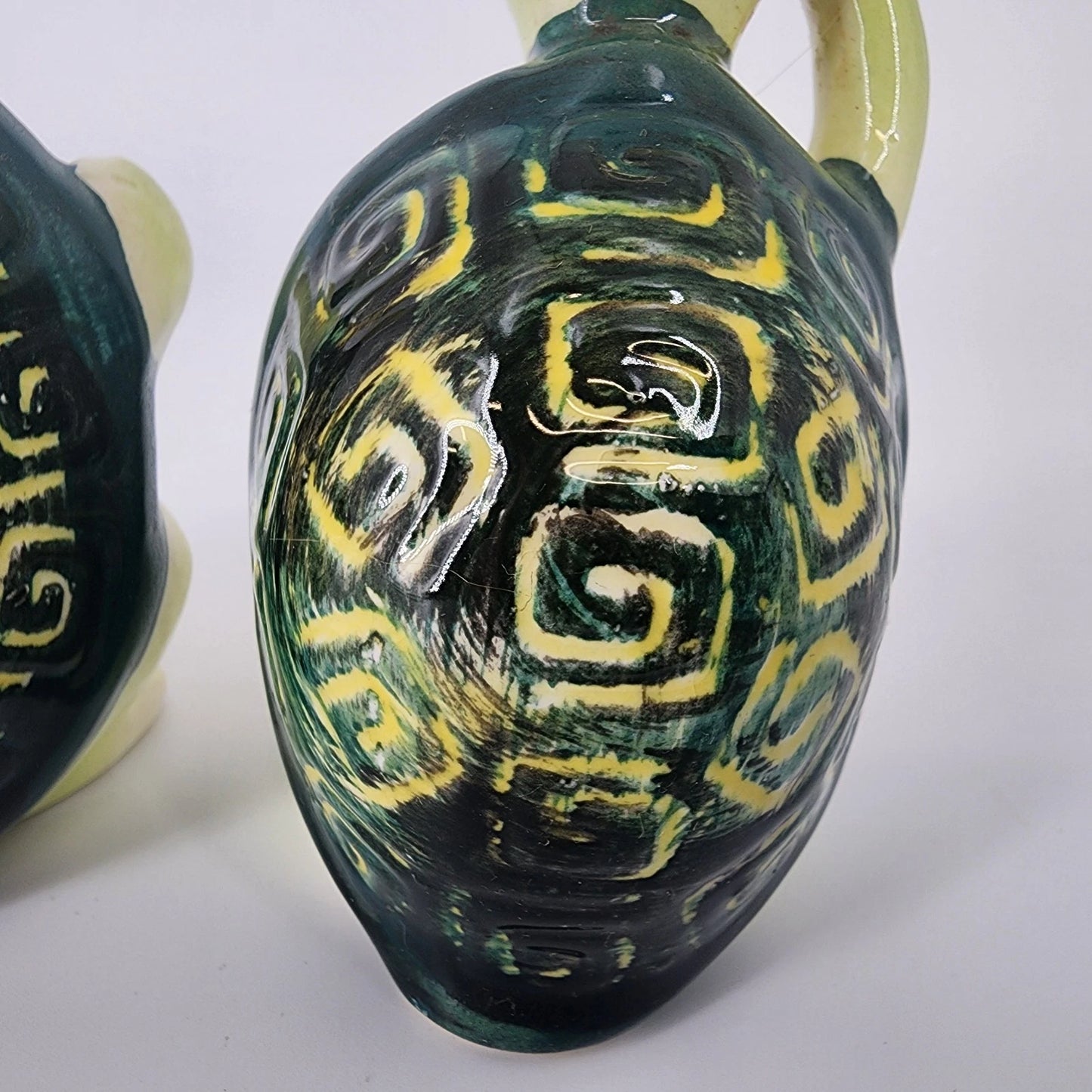 Winking Green Turtle Salt & Pepper Shakers Ceramic Kitchen Decor 1950's Japan