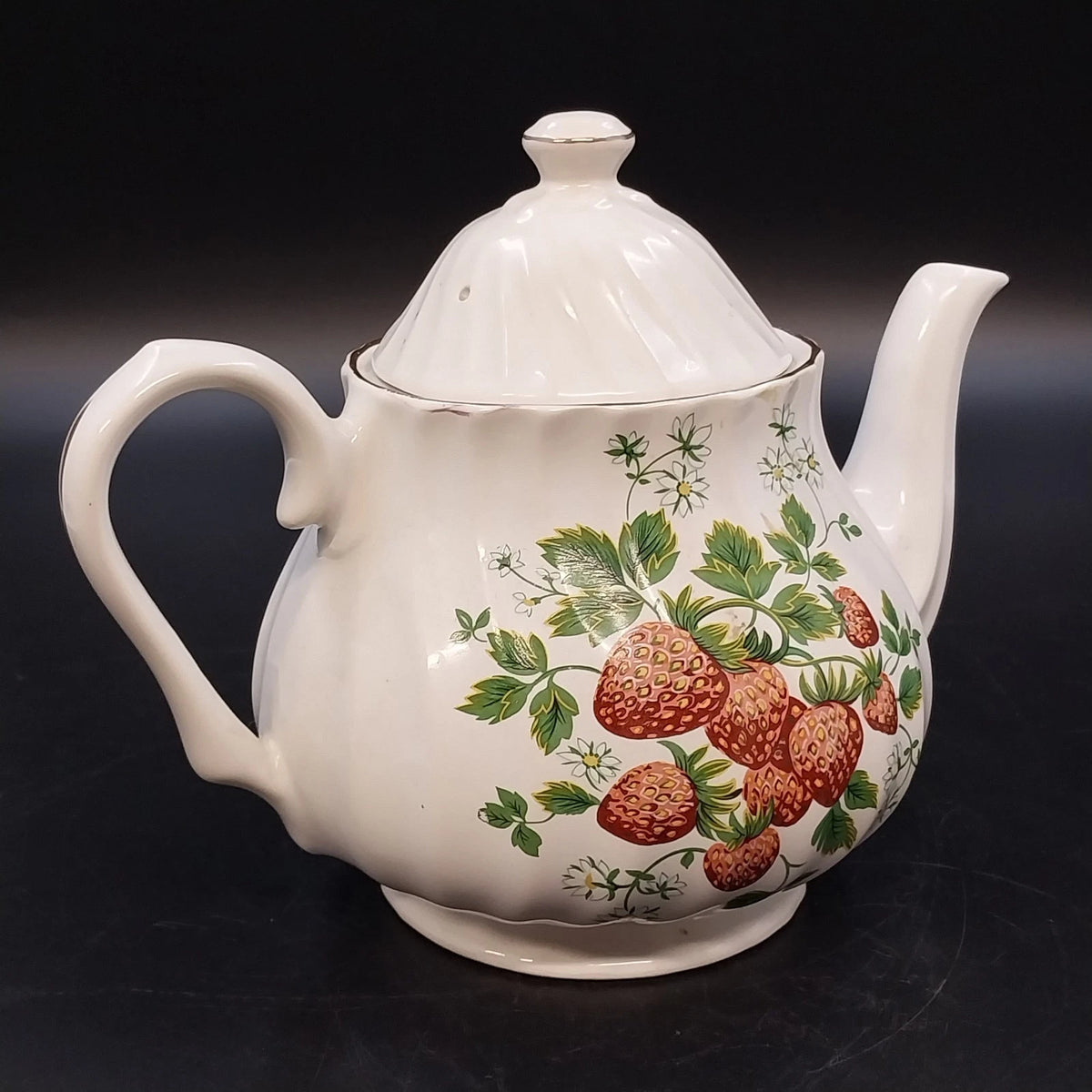 Strawberry Floral Leaves Ceramic Teapot with Ribbed Swirled Lid 6.5" Vtg Kitchen