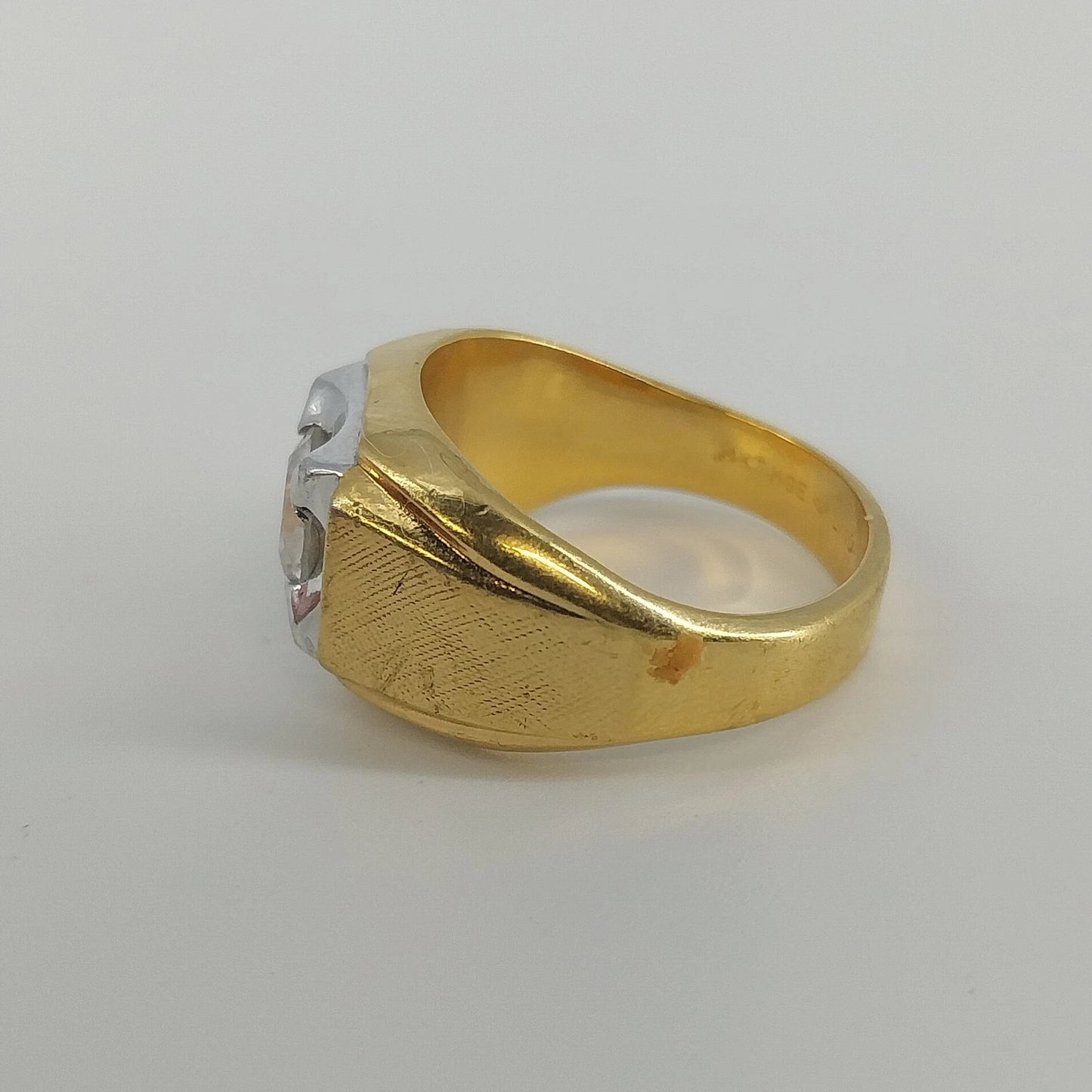 LIND Solitaire Ring 14K HGE CZ Gold Tone Men's Size 9 Statement Ring Vintage
