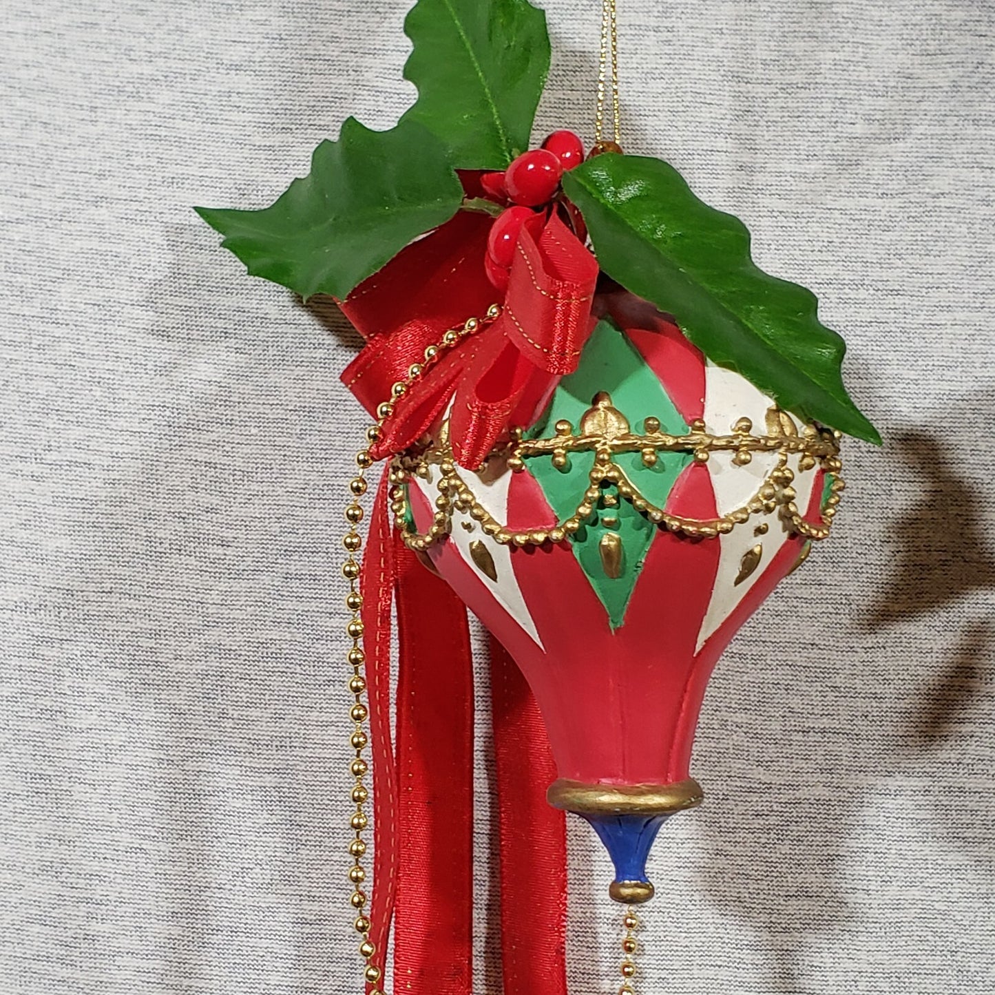 Set of 6 Elegant Bulb Ornaments Christmas Around the World House of Lloyd 1993