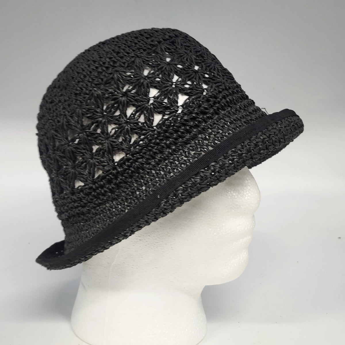 Signature Studio Women's Black Straw Hat Open Weave Floral Crochet Brim OSFM