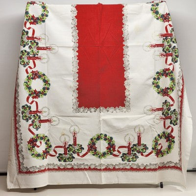 Christmas Holiday Rectangle Tablecloth Wreath Pine Cones Candles Ribbon 62"x48"