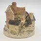 David Winter Brookside Hamlet Cottage Village 6.5" Hand Painted England 1982