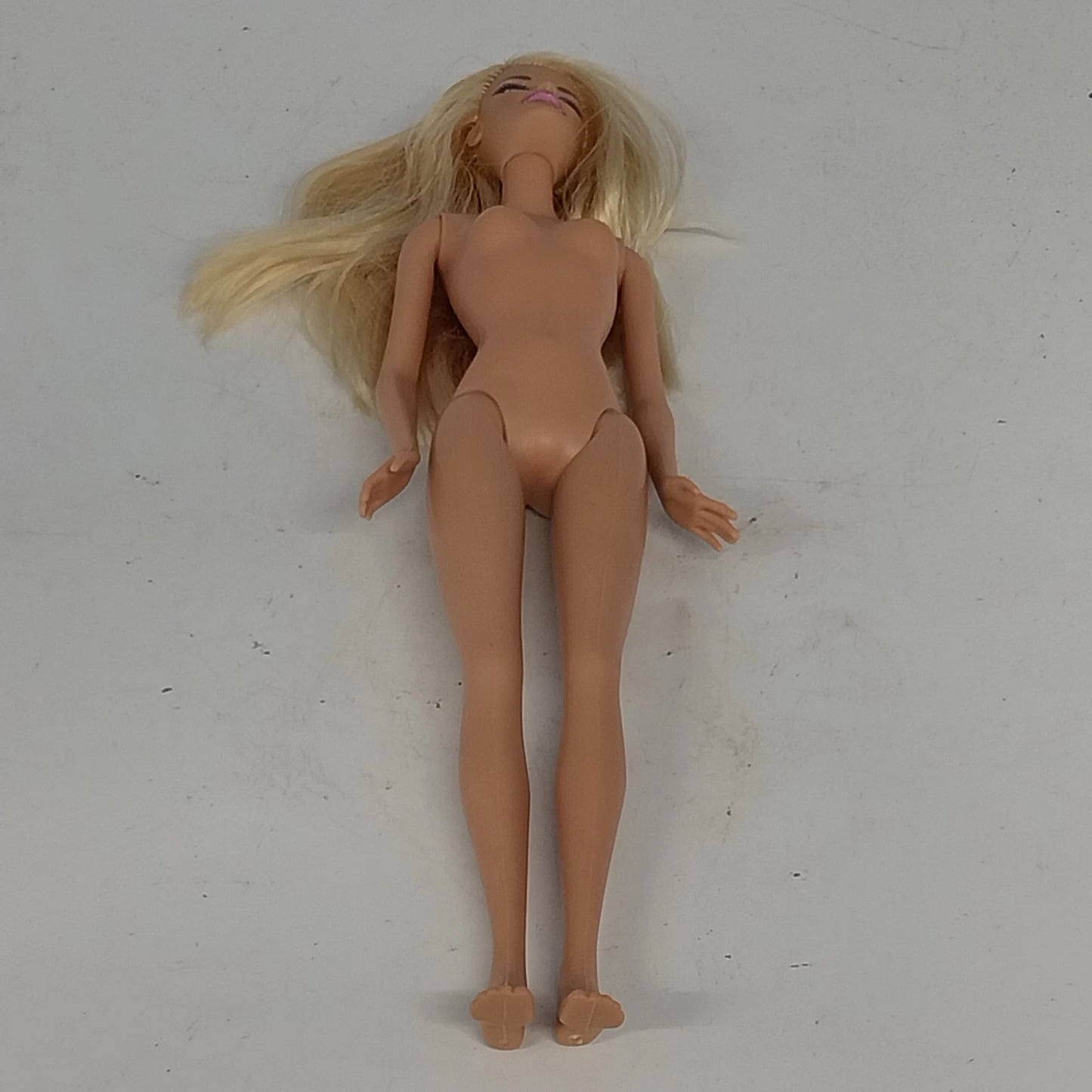 Mattel Barbie Blonde Doll 1998 Head 1999 Body Blue Eyes Bendable Knees Vintage