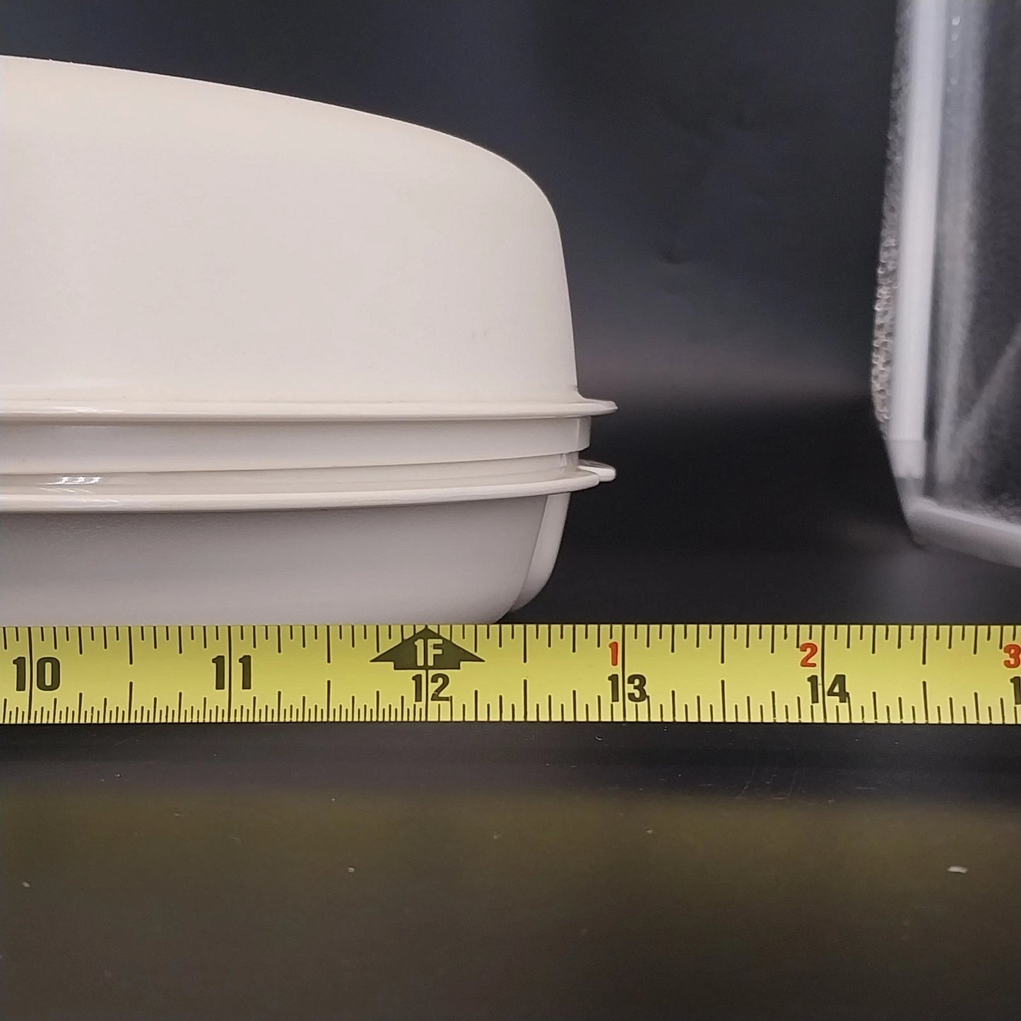 Tupperware Divided Relish Tray Snack Server Harvest Almond 1665-3 1666-3 Vintage
