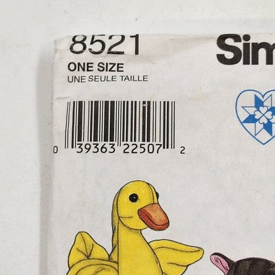 Simplicity Crafts 8521 Sewing Pattern Uncut 1998 Bean Bag Animals One Size