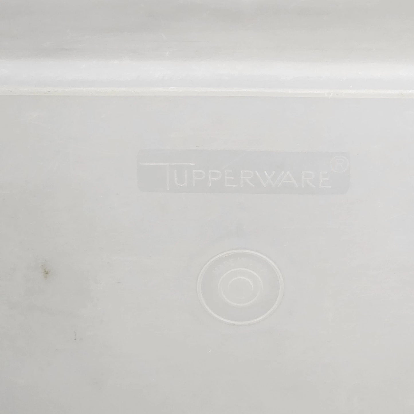 Tupperware Jumbo Bread Keeper 606-9 Frosted Lid 607-8 Fruit Vegetable Container