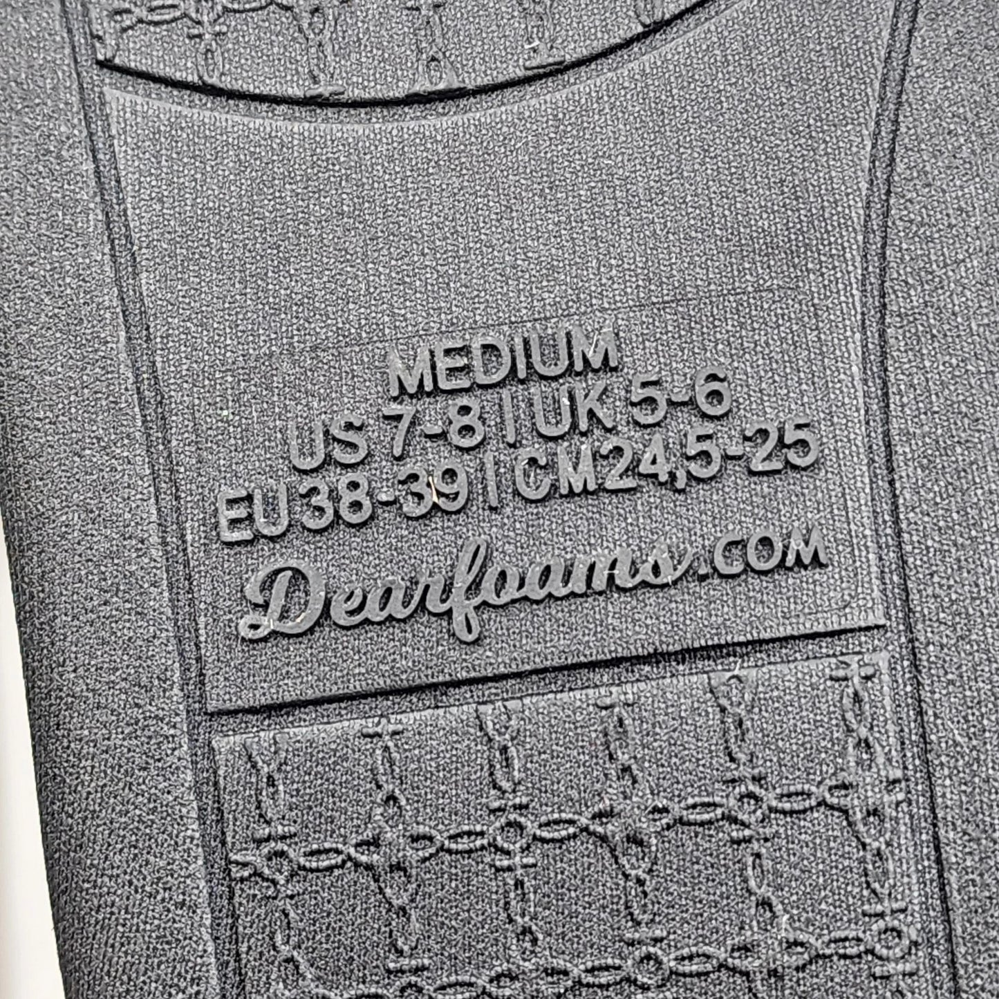 Dearfoams Women's Rebecca Slippers Medium Microfiber Velour Closed Back Black