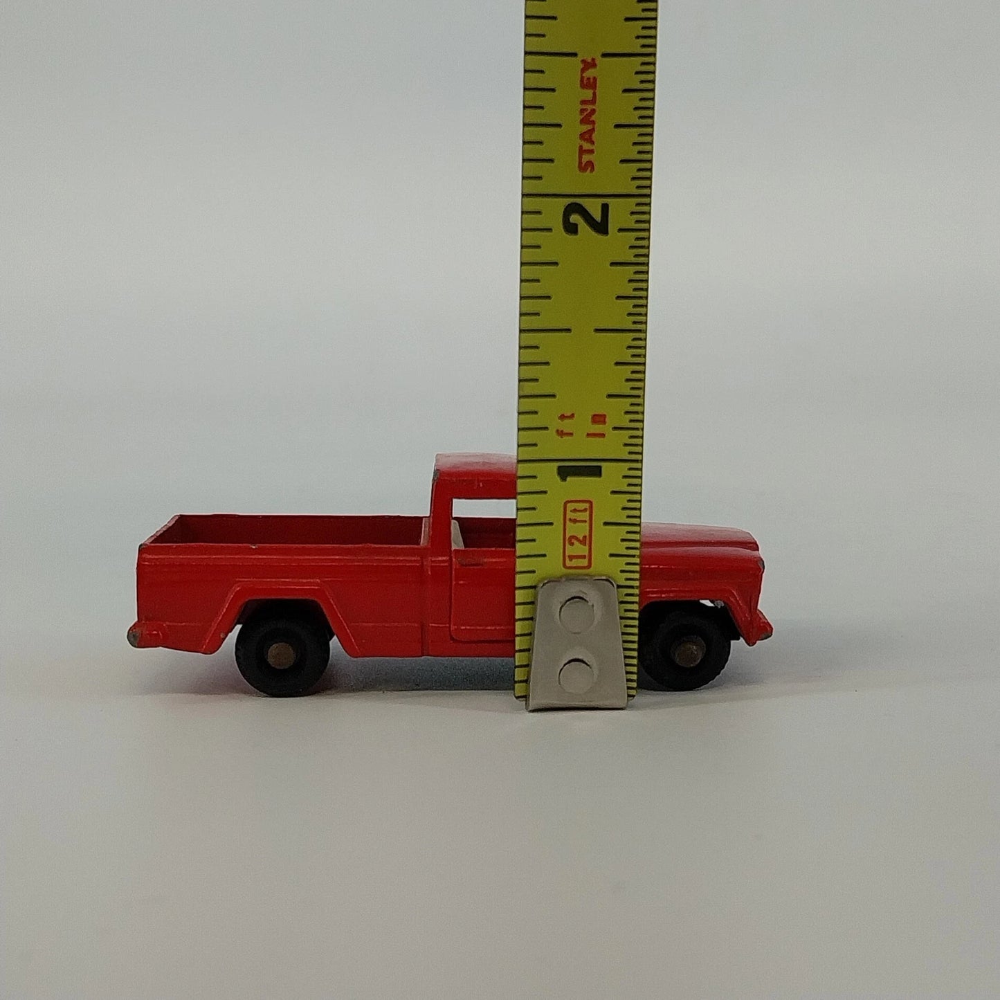 Lesney Matchbox No. 71 Jeep Gladiator Pickup Red Diecast Truck England Vtg 1964