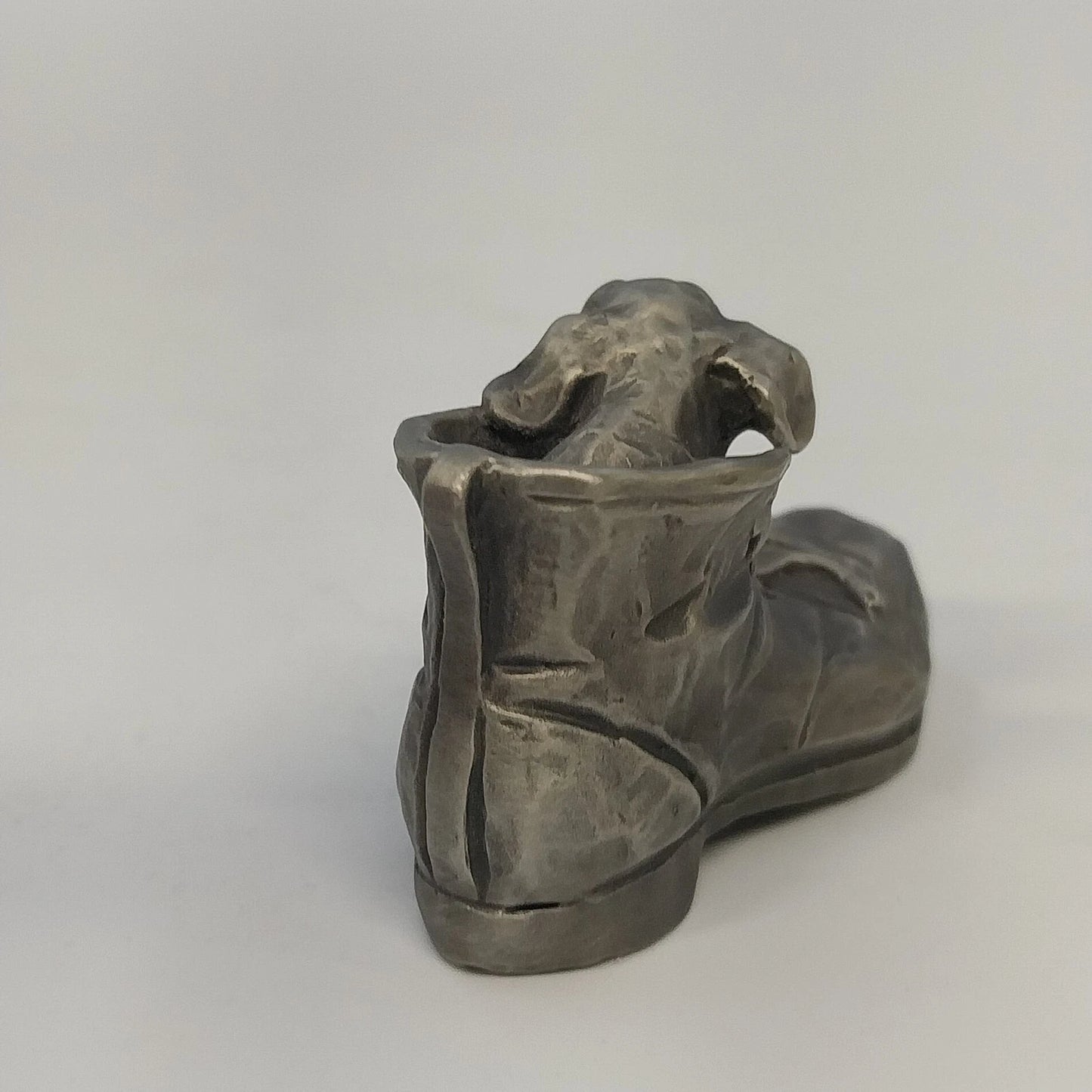Little Gallery Dog in Shoe Pewter Figurine Kraczkowski 2" 1980 Vintage