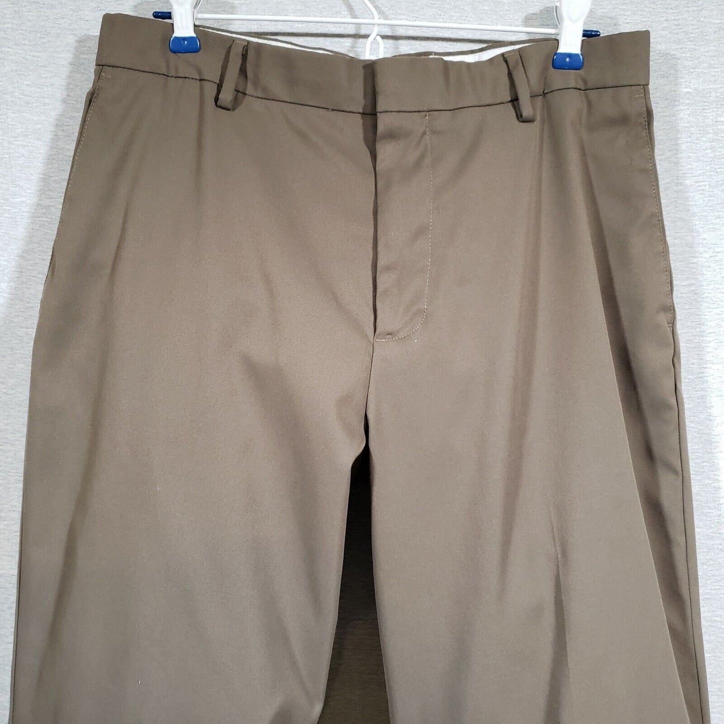 Dockers Classic Fit D3 Flat Front Pants Pebble Brown No Cuff Men's Size 32x32