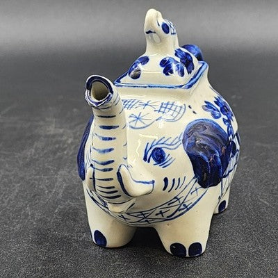 Vintage Blue & White Porcelain Elephant Teapot with Lid – Small Asian-Style Ceramic Tea Pot, Hand-Painted Floral Design