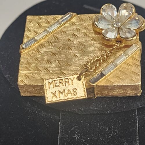 Gold Tone Brooch Rhinestones Flower Gift Box Christmas Noel Tag Pin VTG AS IS