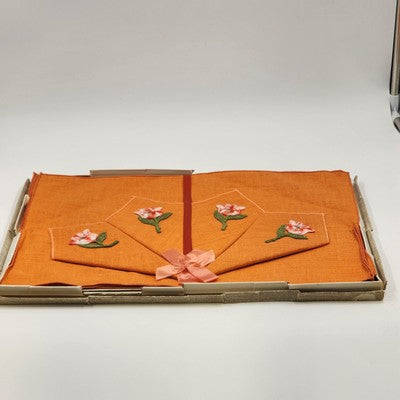 Orange Avacado Set 4 Place Mats 17"x12" & 4 Napkins 7" Sq Floral Style No 864