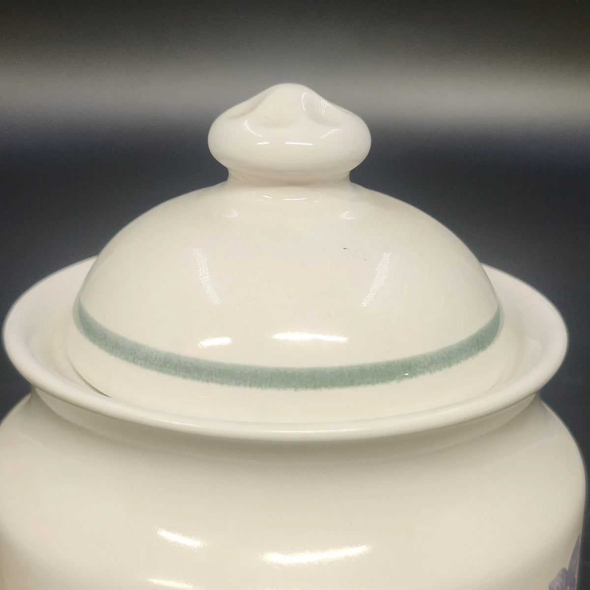 Pfaltzgraff April Sugar Bowl with Domed Lid 4.5" Floral Ceramic Stoneware USA