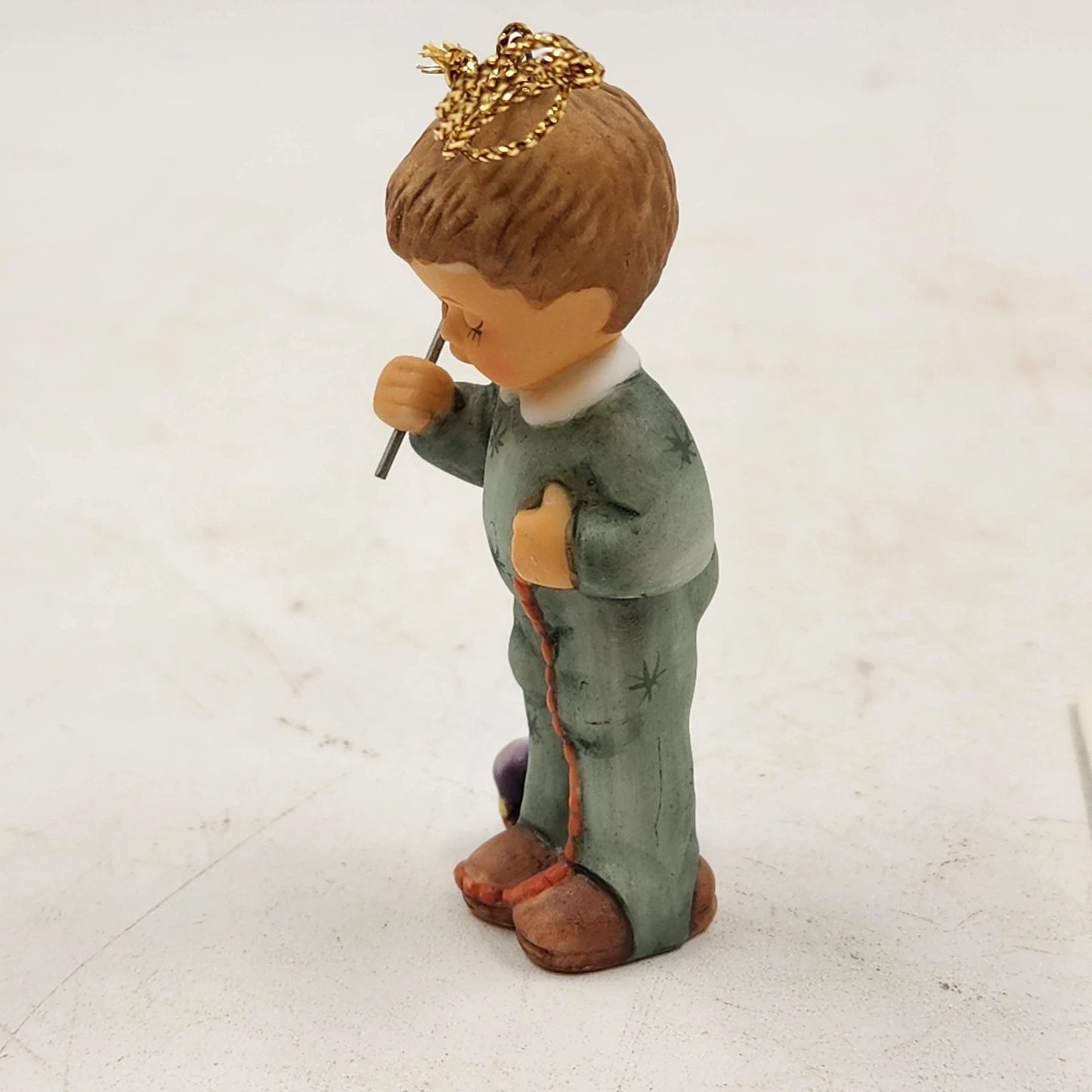 Berta Hummel STRINGING CRANBERRIES Ornament Goebel BH-45 Retired 2.75" 1997