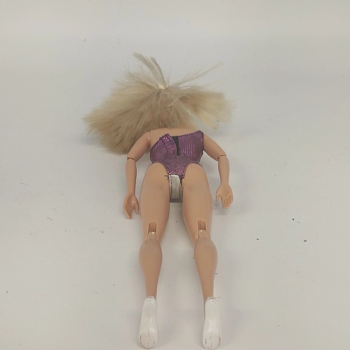 Barbie Gymnastics Divas Stunt Star Doll Blonde Blue Eyes 2007 Mattel L2939 China