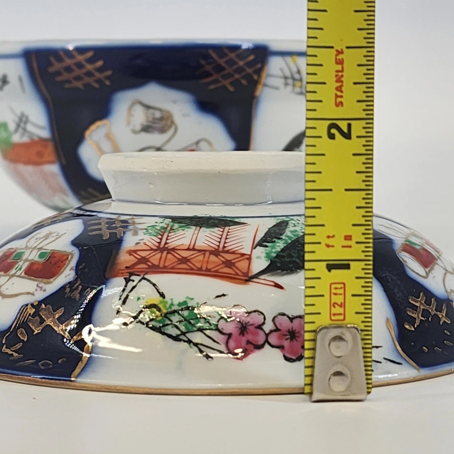 Japanese Imari Covered Rice Bowl Porcelain 6" Hand Painted Cobalt & Rust Vintage
