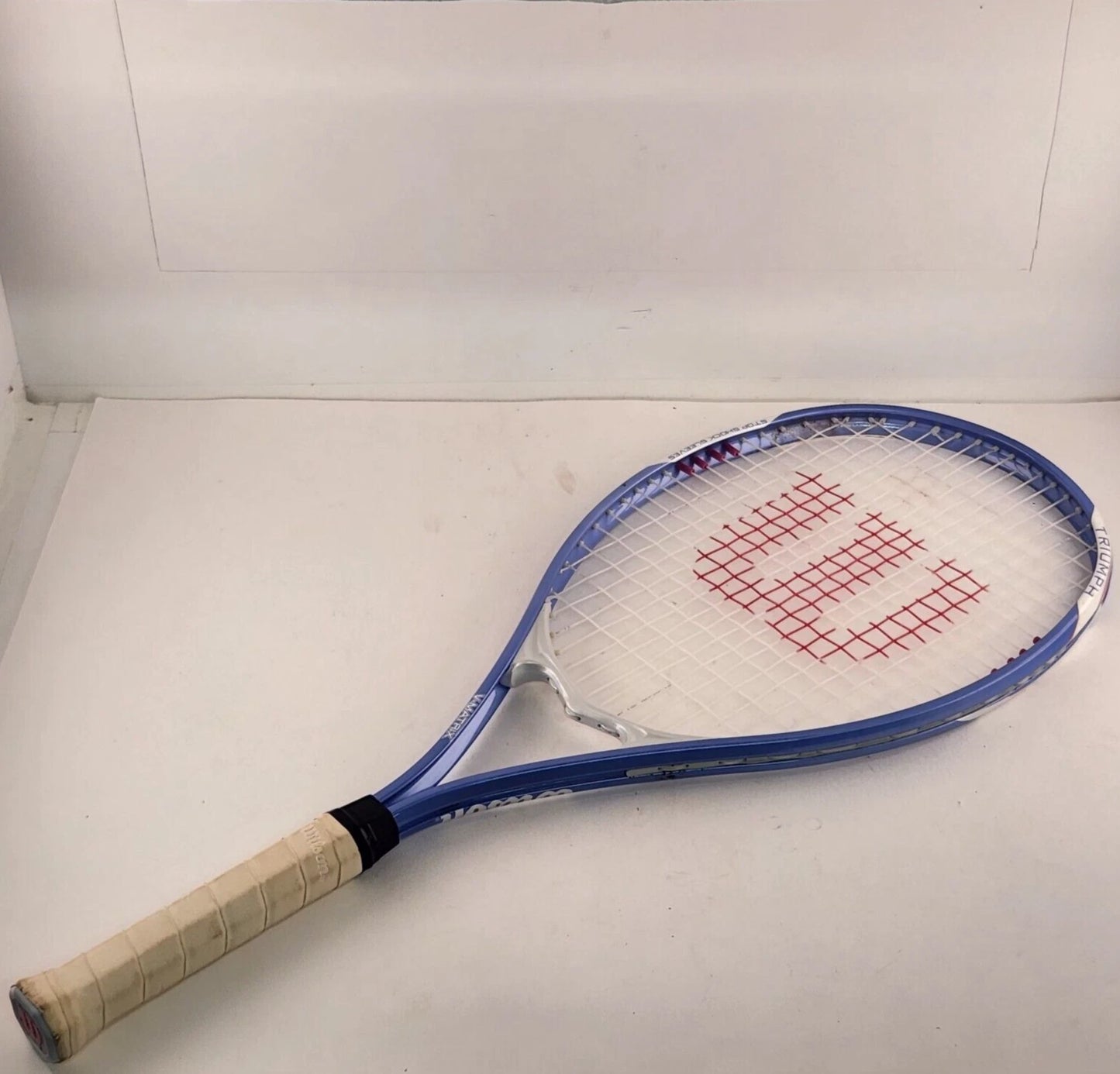 Wilson Triumph V-Matrix Tennis Racket Stop Shock Sleeves Blue L2 4 1/4