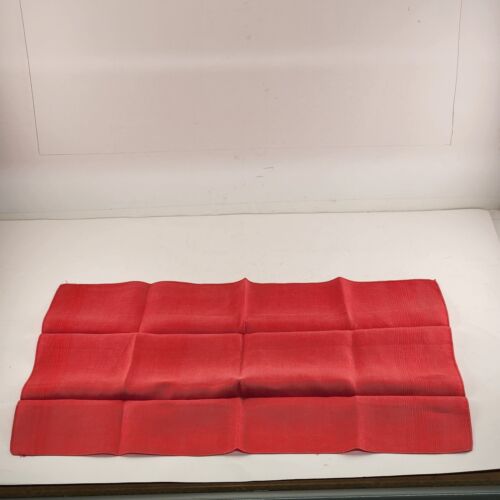 2 Pc Red Linen Dinner Napkins Dining Table Spring Cloth Vintage 19" x 13.5"