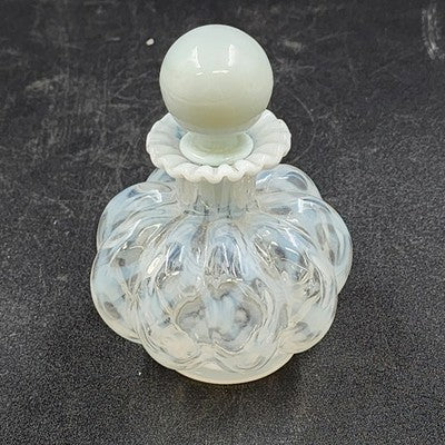 Fenton Glass Perfume Bottle White French Opalescent Lattice Optic Squat 4.25"