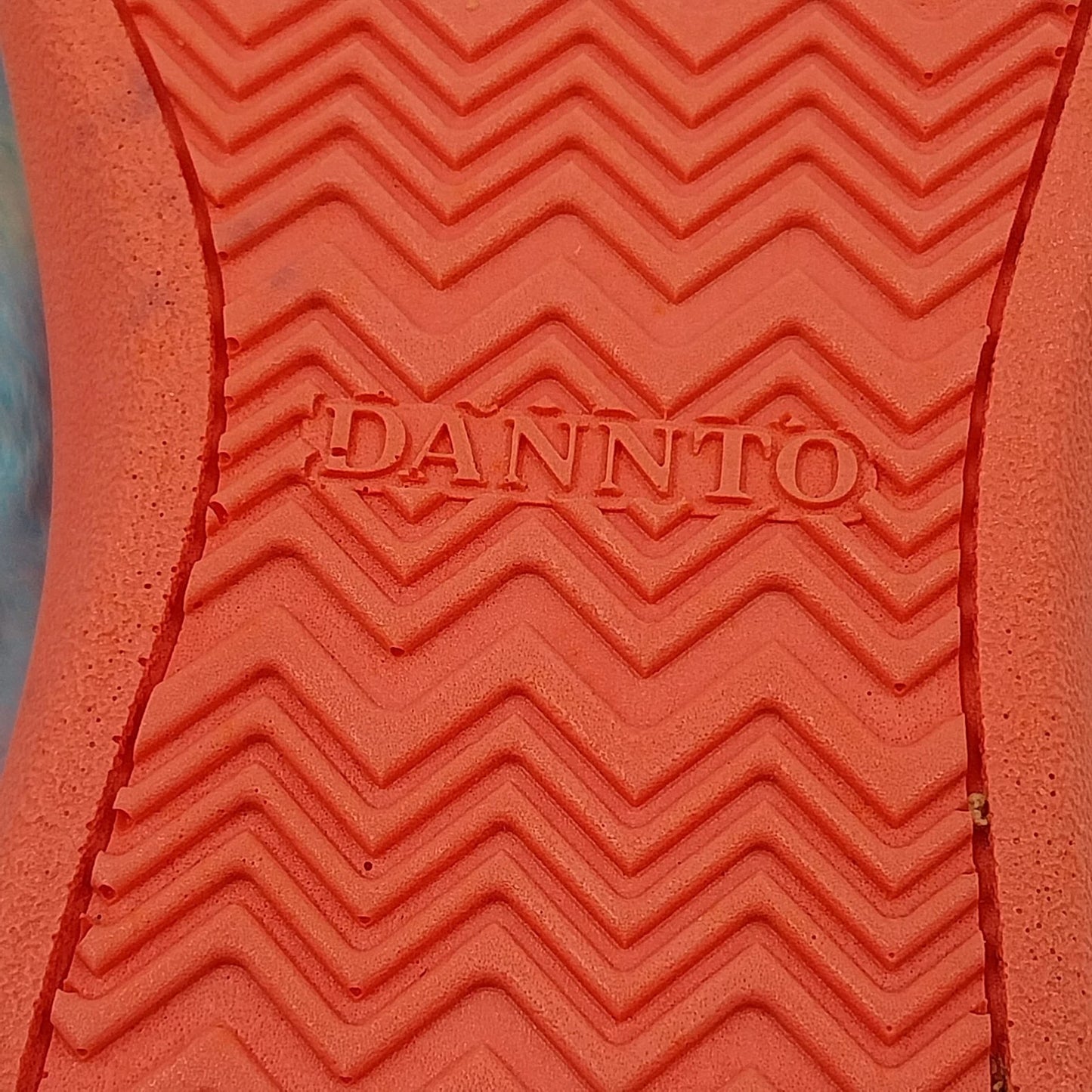 Dannto Women Size 9 Rainbow Relax Slipper Fuzzy Tie-Dye Cross Bands Arch Support