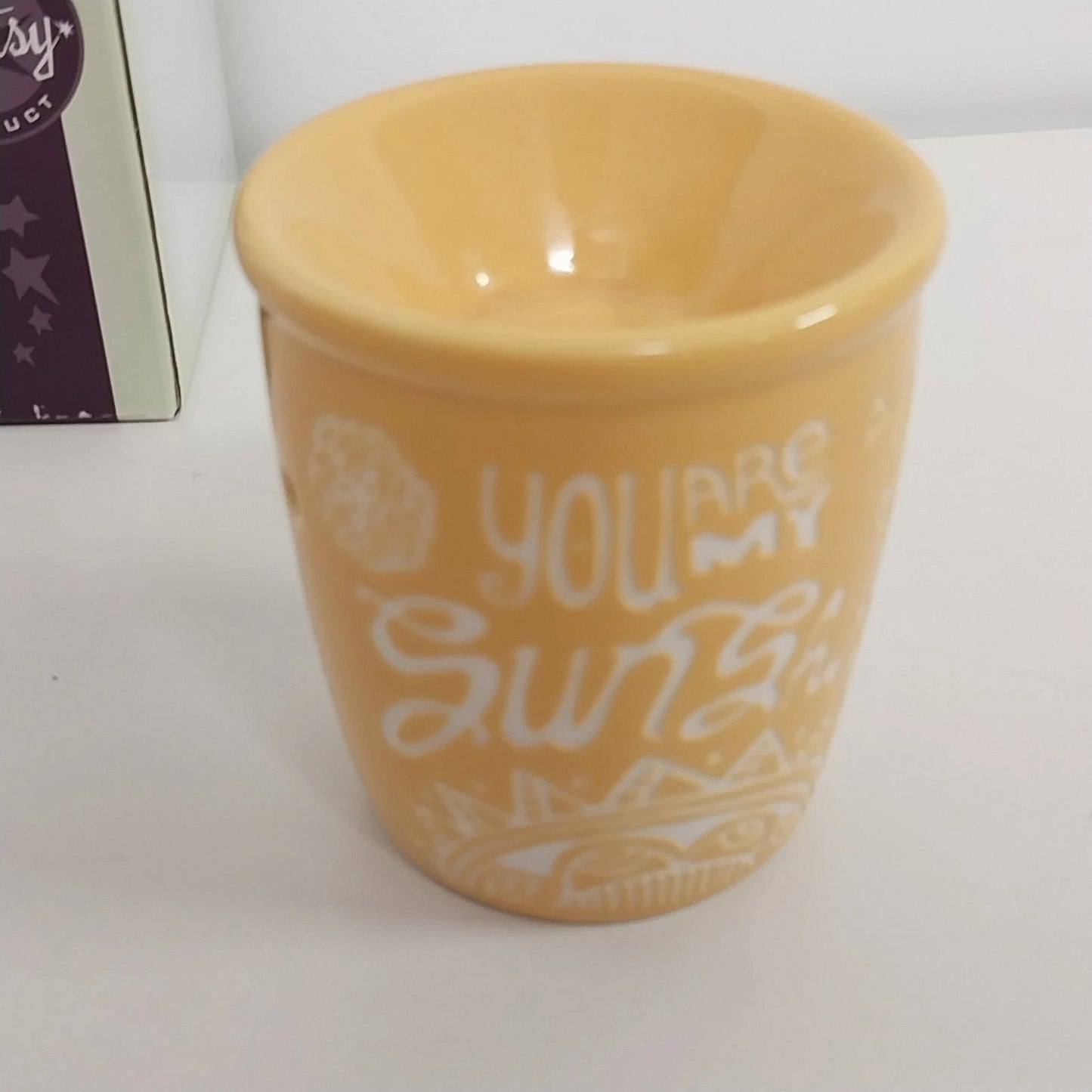 Scentsy You Are My Sunshine Mini Warmer 29133 Yellow Ceramic Wall Plug In Boxed