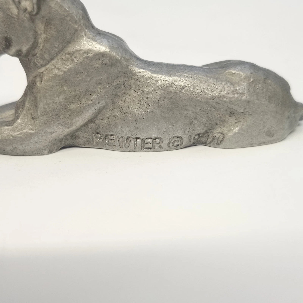 Pewter Reclining Mountain Lion Cougar Figurine 2.5" Vintage Wildlife Animal 1990