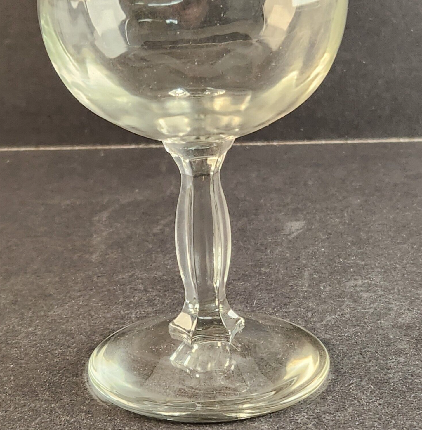 4 Pedestal Wine Cocktail Glass Stemware Clear Self Footed Unbranded 1970s 1980s