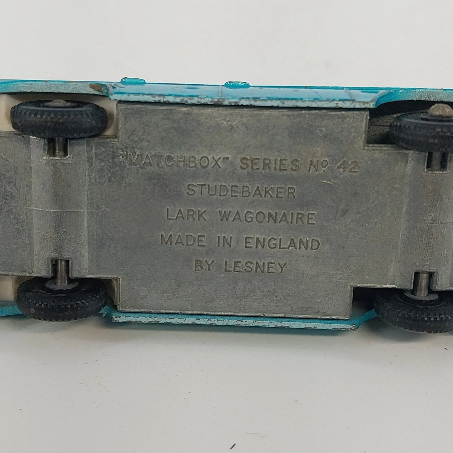 Lesney Matchbox Diecast No. 42 Studebaker Lark Wagonaire Blue Wagon England Vtg