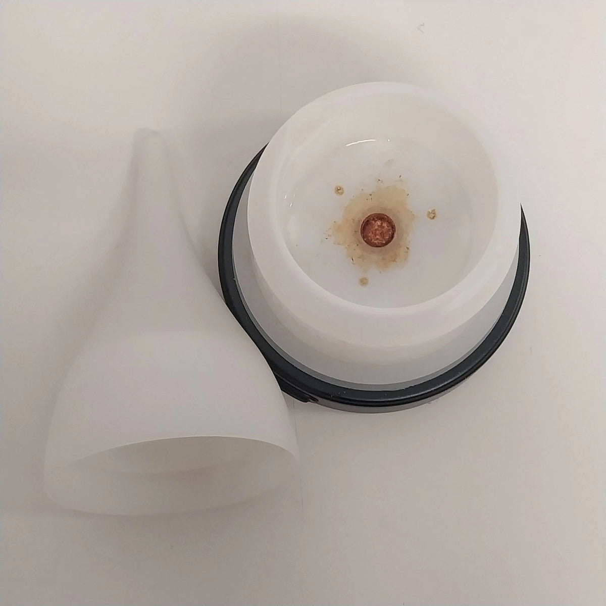 Scentsy Teardrop Pedestal Essential Oil Diffuser White Black Base Box China 2015