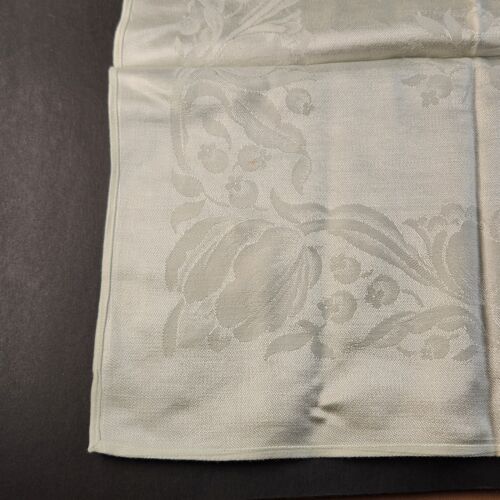 Set of 8 Cloth Napkins With Flower Design Vintage Silky Ivory Square 17" X 17"