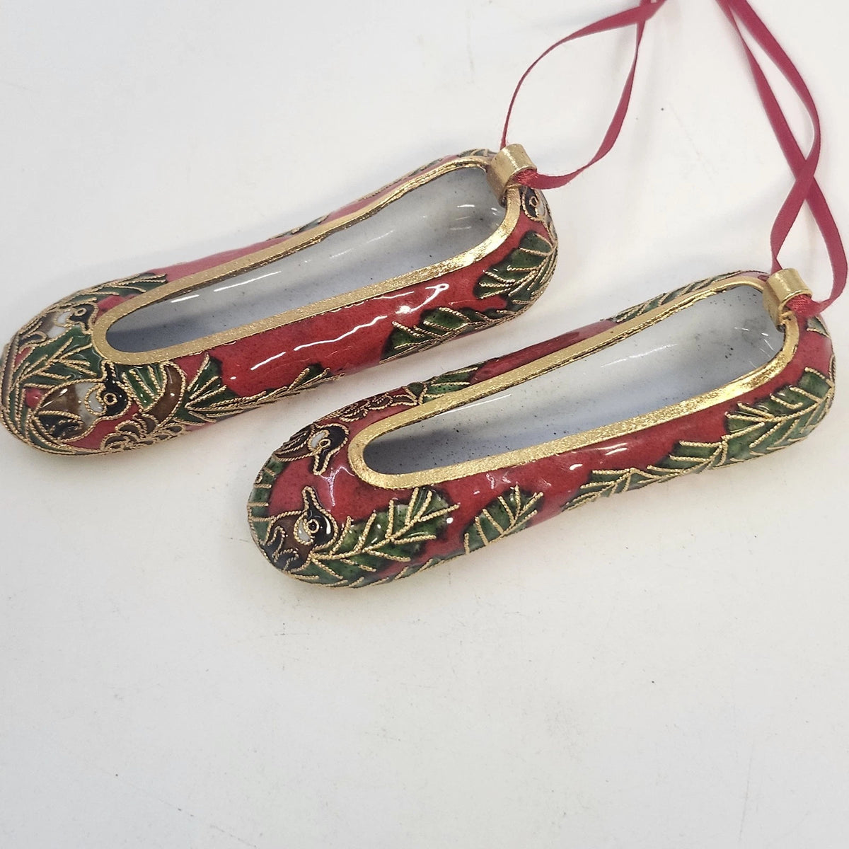 Pair Miniature Christmas Cloisonne Style Shoe Ornaments Red Floral Gold 4" Vtg